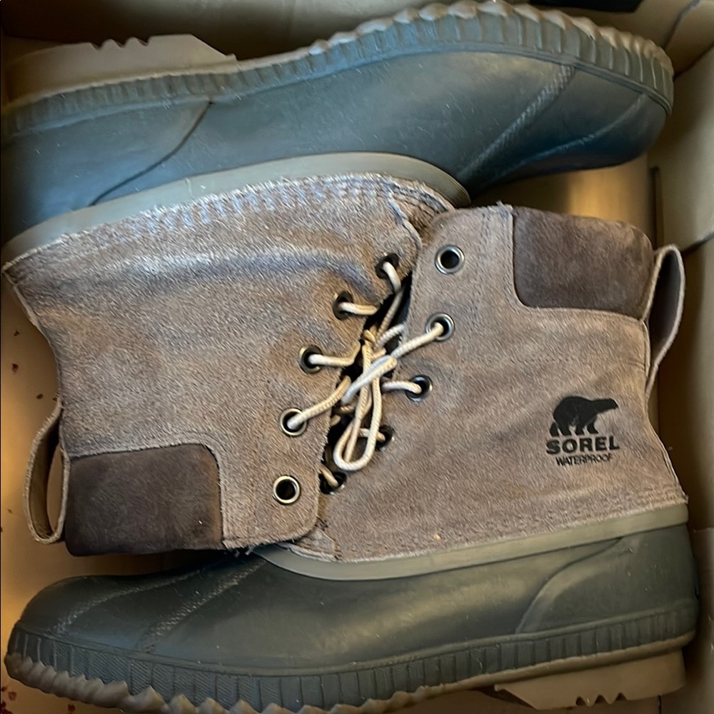 Sorel Waterproof Gray Boots